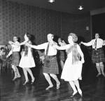 Scottish Dancers Entertain