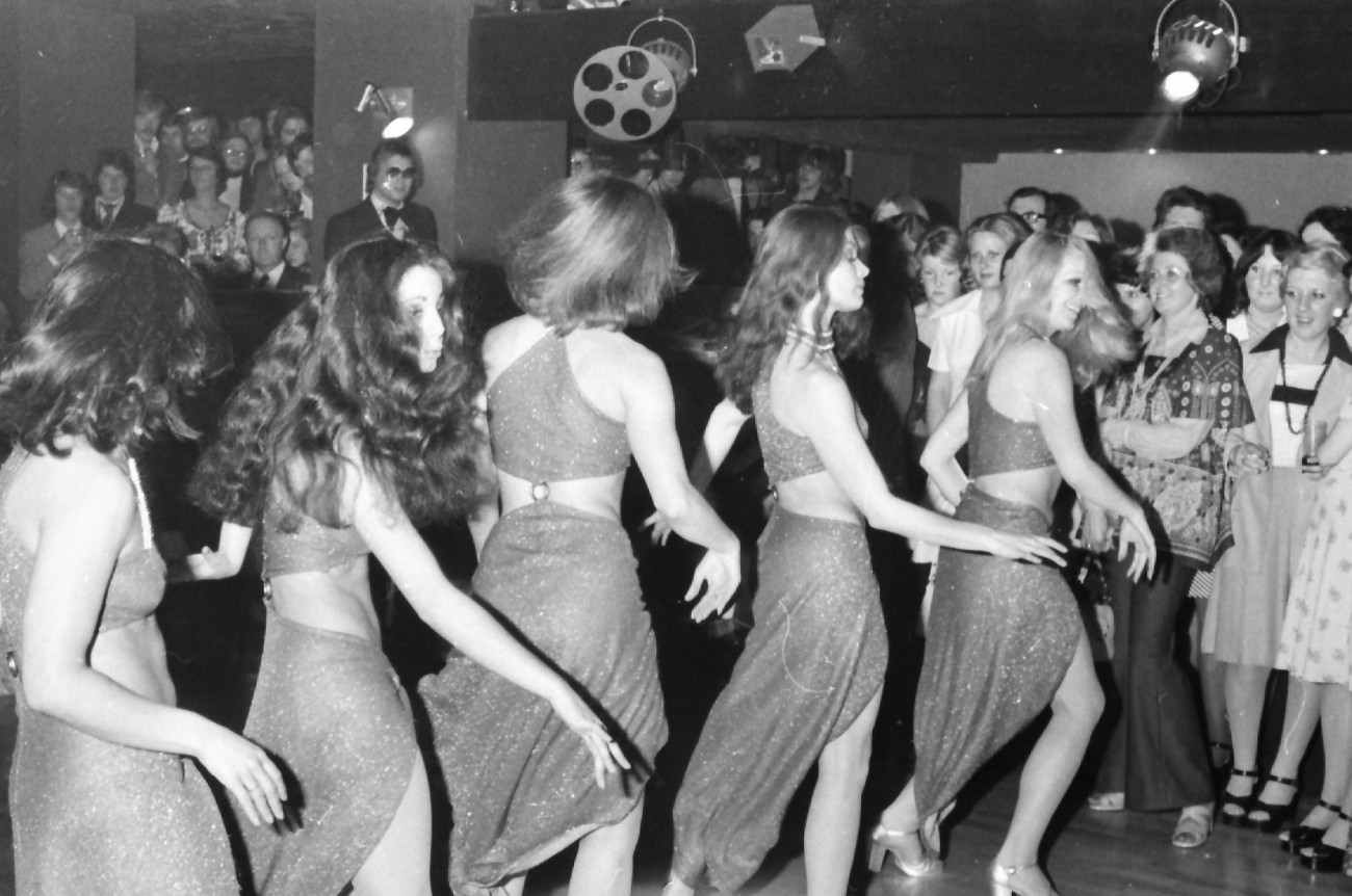 New Night Spot Packs Them In