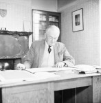 Article concerning Heasandford Junior School Burnley - Famous old pupils include a member of the cabinet