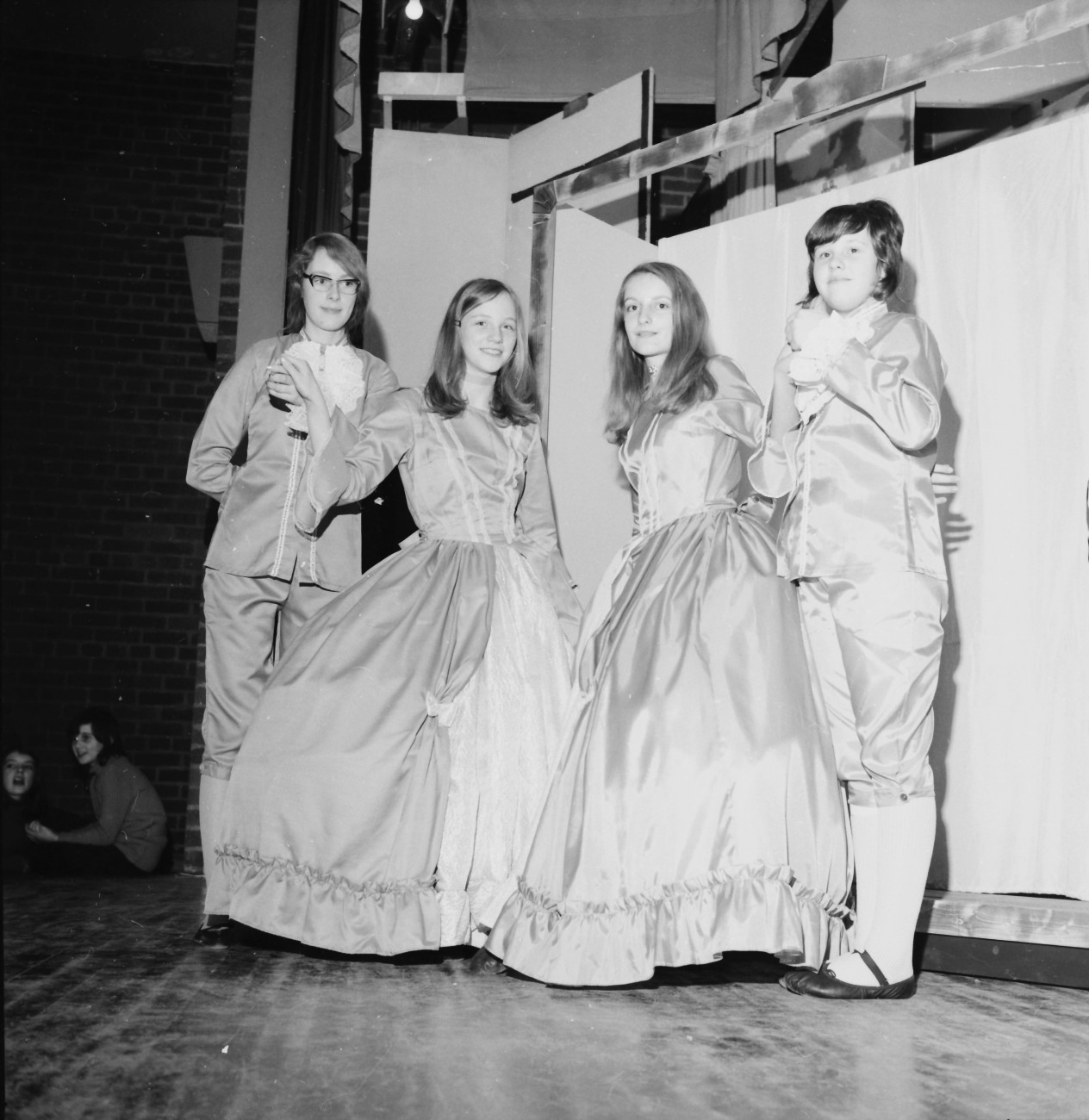 Panto With Accent On Comedy