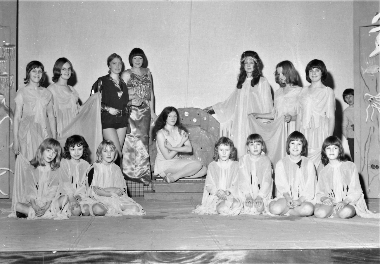 Full House For Panto