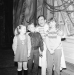 Prizewinners Talk to Panto Star