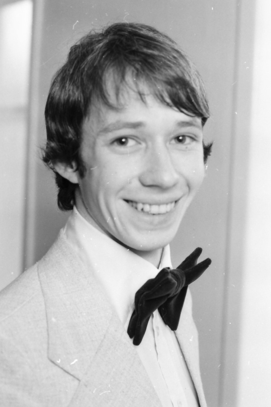 Young Pianist Pays tribute To His Teacher