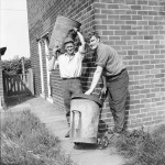 Trolleys save Bin-Man’s Muscles (6�)