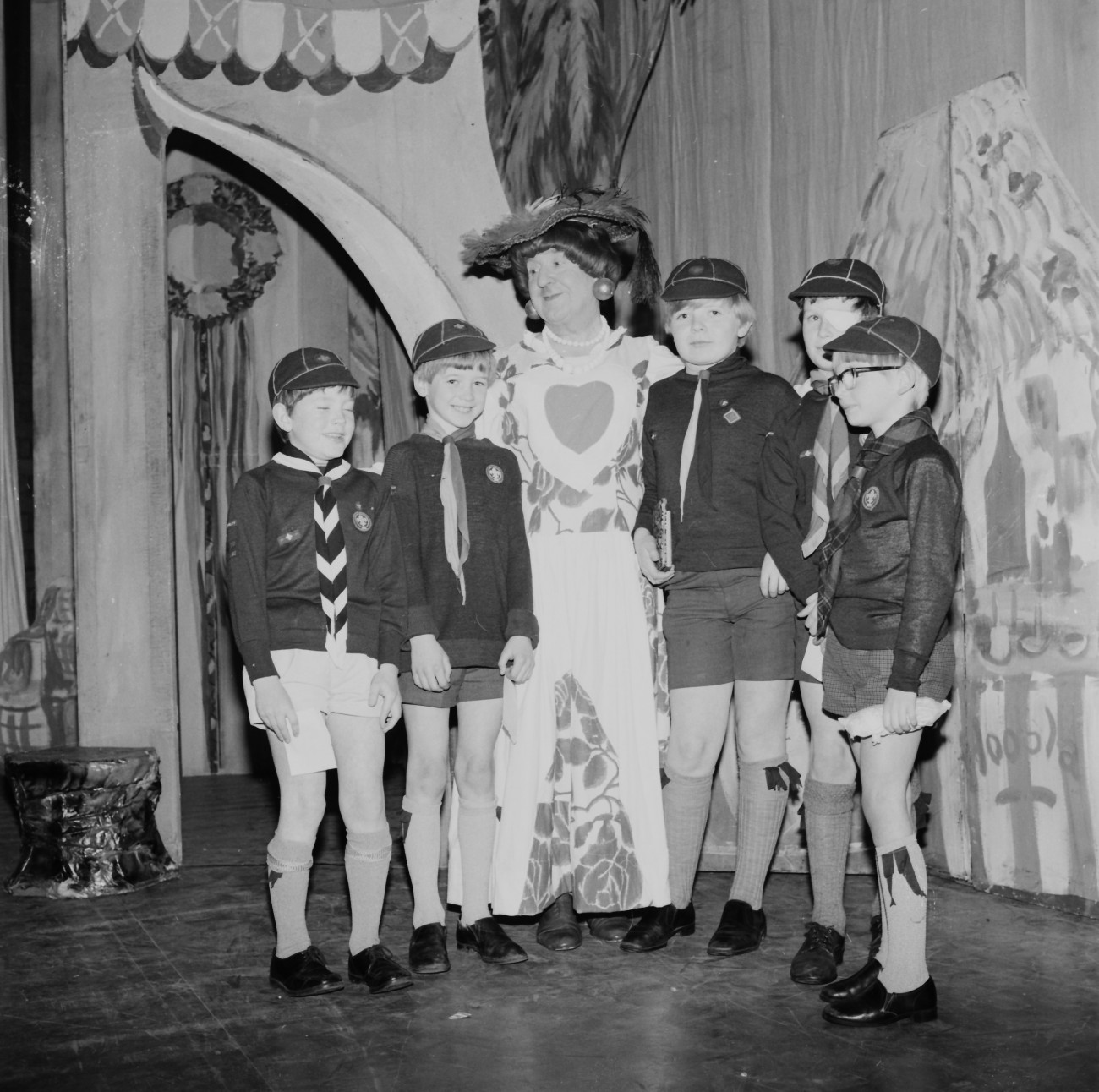 Cubs Trek To The Panto