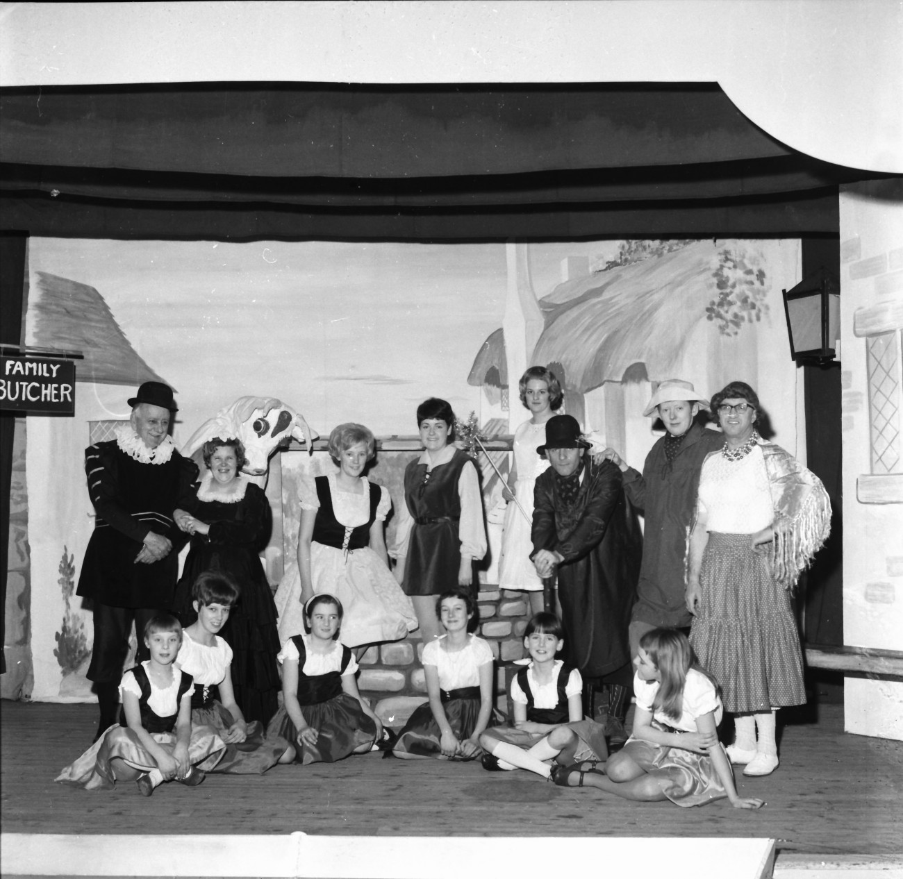 Big 'Houses' for Myrtle Bank Panto