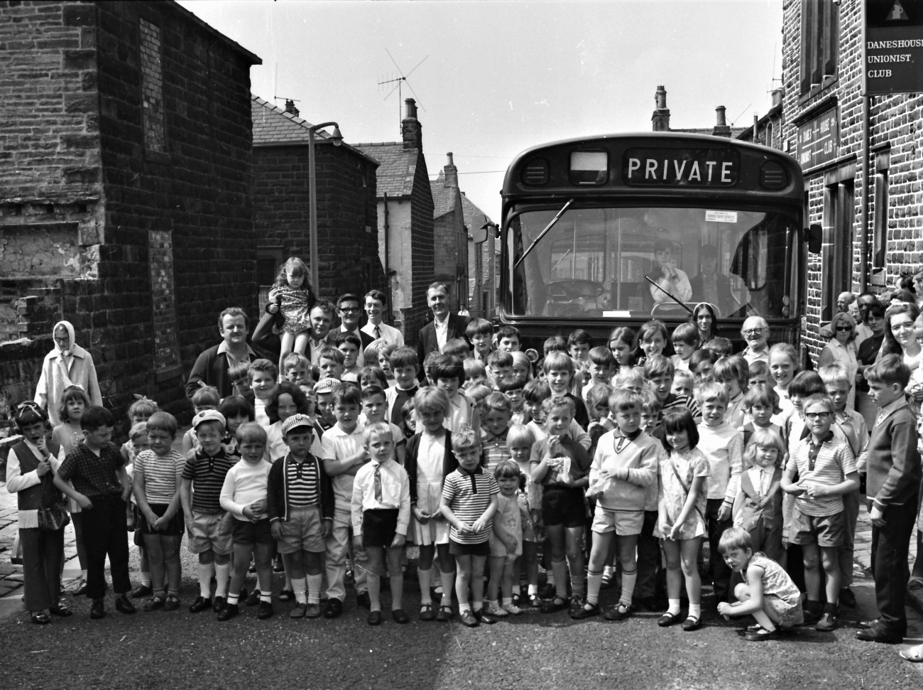 Eighty Children Enjoyed Circus Trip