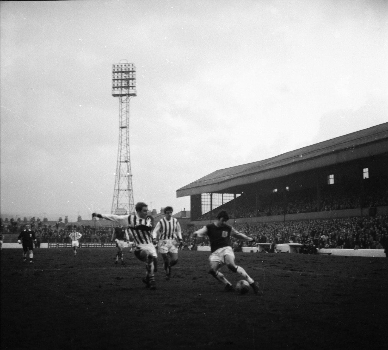 Talbut Set The Pace For A Clarets Revel: West Brom Crushed By Power Play. Burnley (4) 5, West Bromwich Albion (0) 1 (5 of 5)