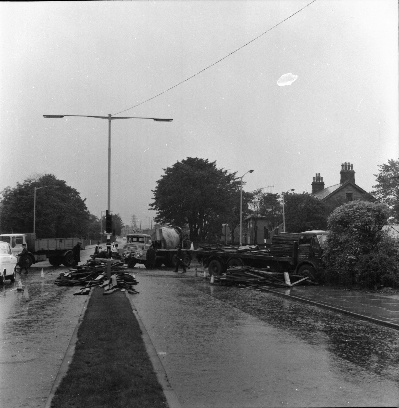Lorries Collided At Summit Lights (2 of 5)